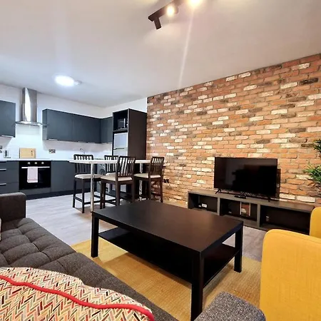 Super Stylish 2 Bed, 2 Bath Daire